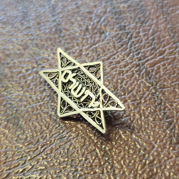 Small, Vintage Star of David Lapel or Collar Pin … - image 6