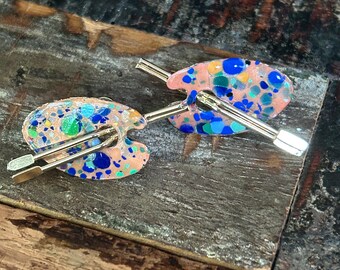 Vintage enamel and gold tone artist palette screw back non pierced earrings