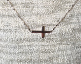 925 Silver with Jewelry Box Adjustable Chain Length 16-18 Fifth Ave Fair Sterling Silver Pendant Necklace with Small Plain Vertical Cross Charm 925 Silver with Jewelry Box Adjustable Chain Length 16-18 Fifth Ave Fair Sterling Silver Pendant Necklace with Small Plain Vertical Cross Charm