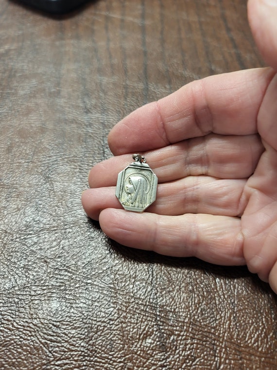 Vintage French Sterling Silver Virgin Mary Medal/… - image 3