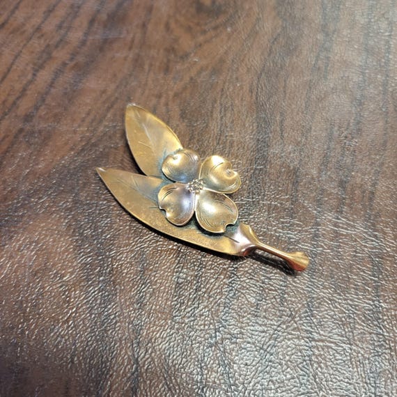 Vintage Stuart Nye Copper Dogwood Brooch, Handcrafted Copper Dogwood Brooch, Signed Nye Dogwood Blossom and Leaves Brooch