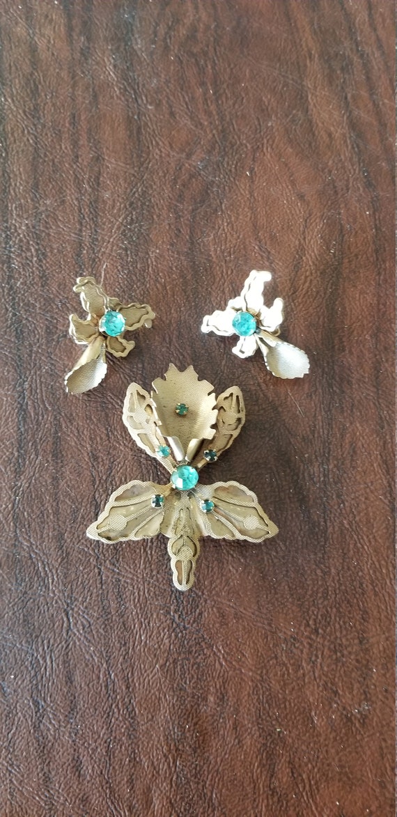 Vintage Iris Brooch and Earring Set, Muted Gold or
