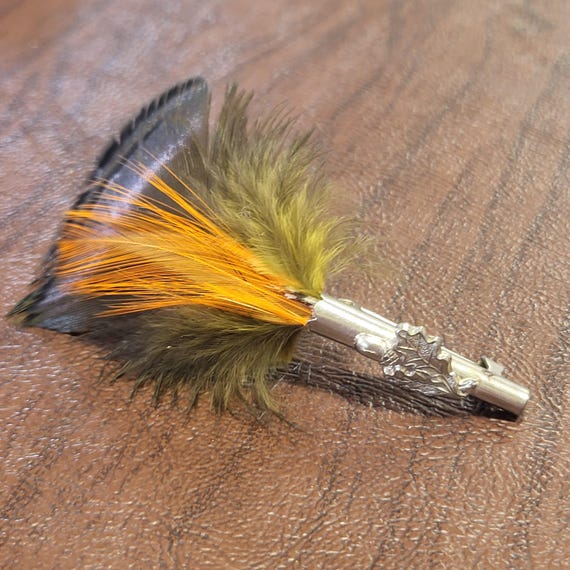 Vintage German Feather Hunting Pin, Tyrolean Hat Pin, Barvarian Hunting Pin with Oak Leaf and Feathers