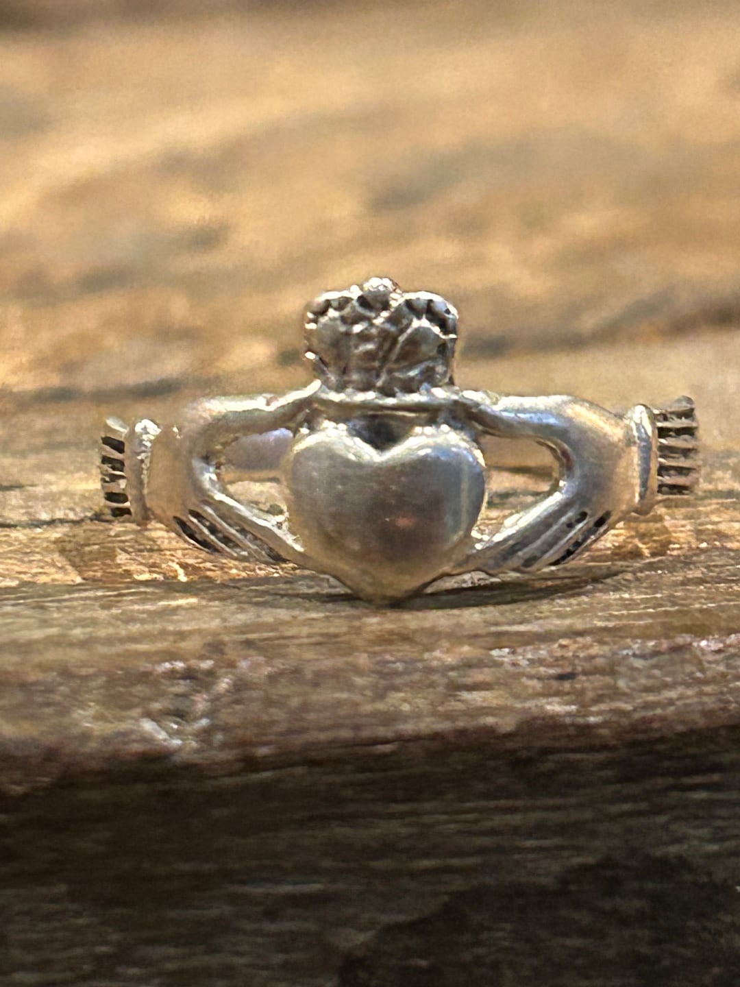 Anillo De Plata 925 Modelo Gran Corazón Rubí Con Circones