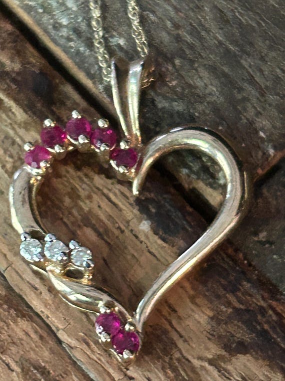 10k gold open heart pendant with ruby? and diamon… - image 5