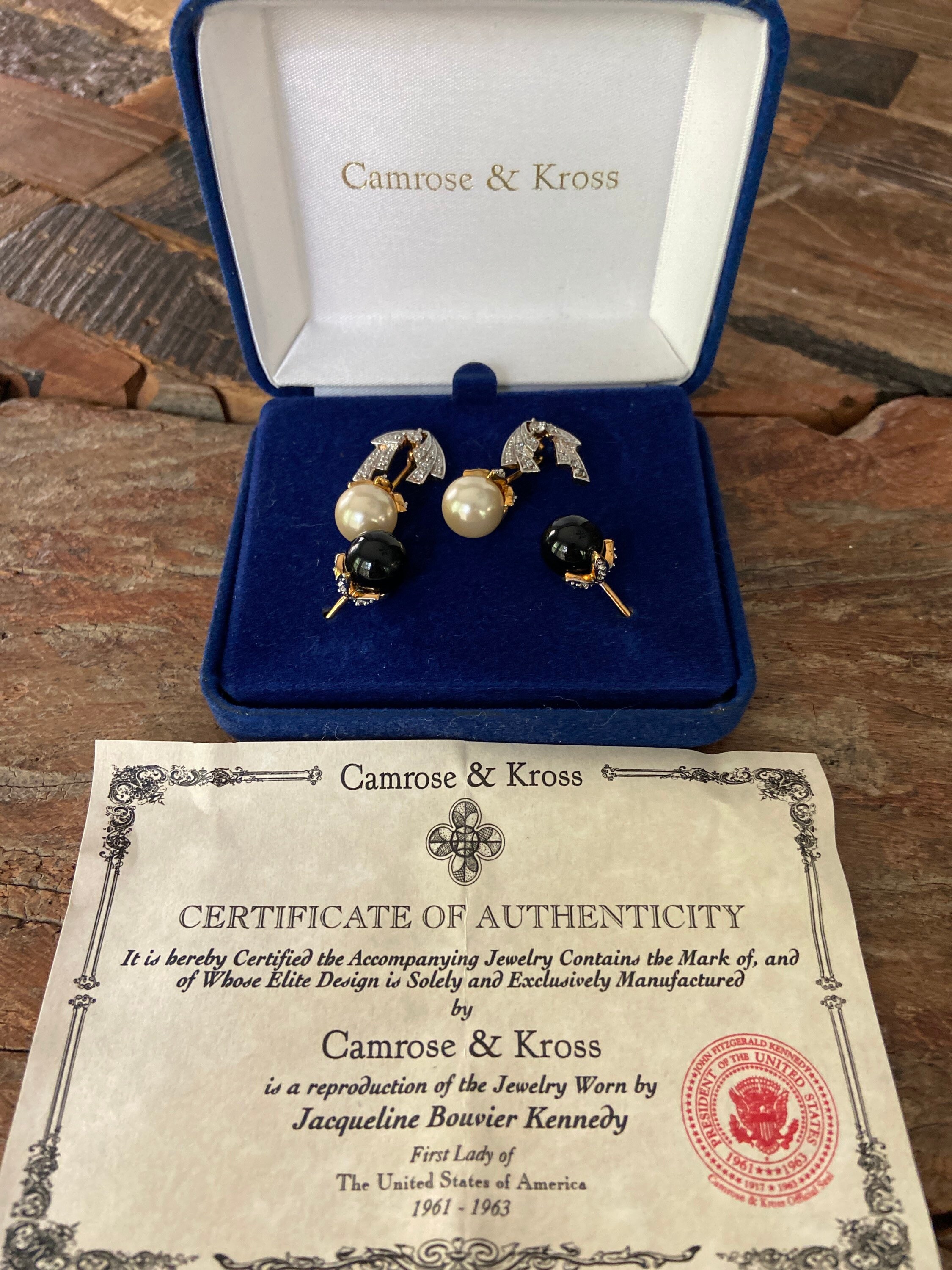 Box Camrose  &  Kross Vintage Brooch By ‘CAMROSE & KROSS ‘ Of Jacky Kennedy’s Jewellery Repro 
