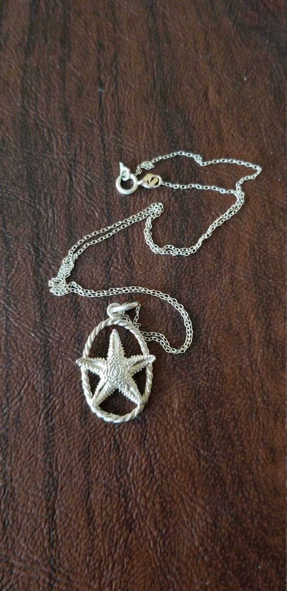 Pretty Sterling Silver Starfish Pendant Necklace,… - image 1