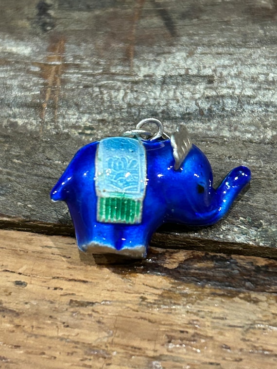 Vintage cloisonné enamel puffy elephant pendant/ch