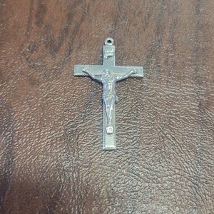 Vintage Traditional Sterling Silver Crucifix Cross Pendant, Medium Sized Crucifix, Nice Sterling Silver Crucifix with Beaded Edge