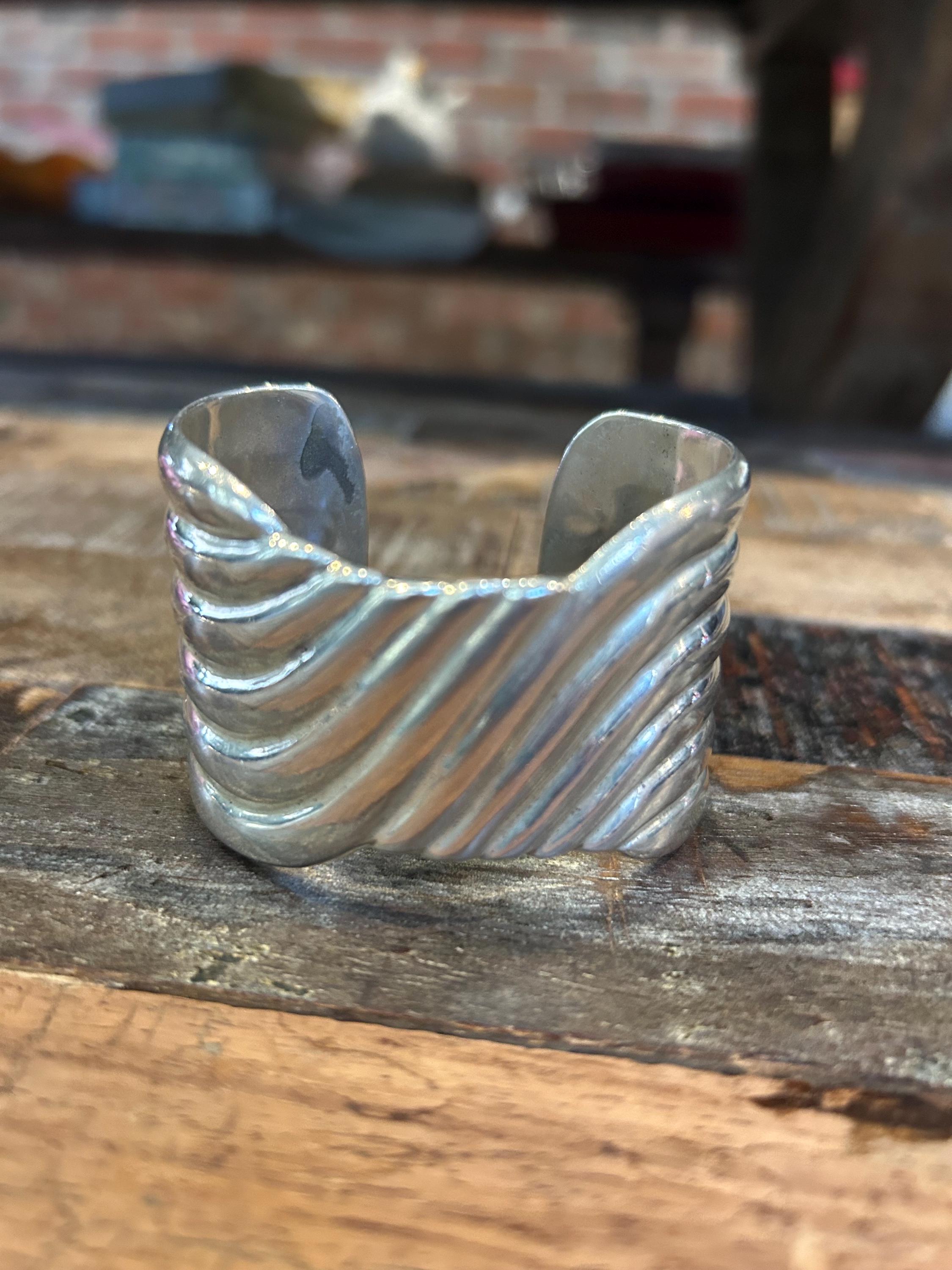 Vintage 925 Sterling Silver Alicia De La Paz Modernist Cuff