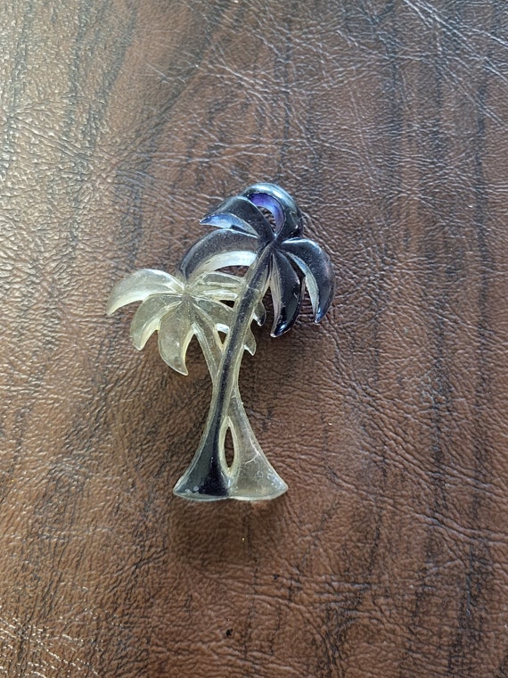 Vintage Palm Trees Brooch, Molded Plastic or Cellu