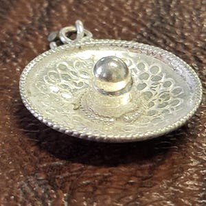 Vintage Mexican Sterling Silver Sombrero Charm/Pendant, Estate Charm, Nicely Detailed with Patterned Finish, Eagle #2 Stamp
