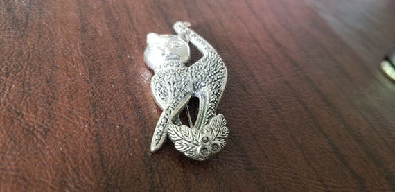 Vintage Sterling Silver and Marcasite Cat Brooch,… - image 5