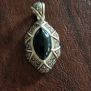 Beautiful Sterling Silver, Marcasite and Onyx Pendant. Gorgeous Detail and Sparkle