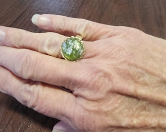 Vintage PZ/Or Paz Israel 14K Gold Roman Glass Ring, Size 7 Band Ring with Green Roman Glass, 585 Gold Artisan Ring