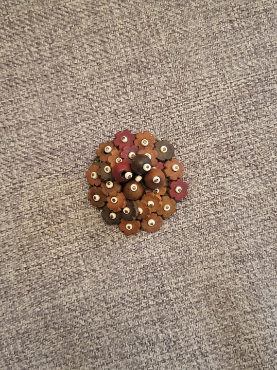 Unique Czech? Vintage Flower Brooch, Round Brooch 