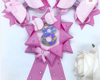 Spilla Fermaglio Per Capelli A Fiocco Rosa Caldo Con Numero Et&agrave; 1-100 Per Compleanno &ndash; Fatto A Mano