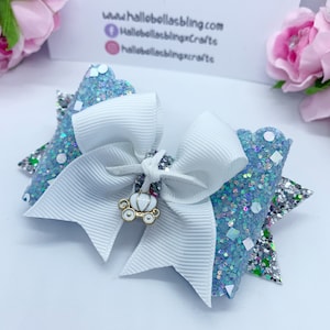 Babyblauwe haarstrik prinses, pompoenkoets, babyblauwe, witte en zilveren unieke charme glitterstrikken, cadeau meisjes haar baby peuter