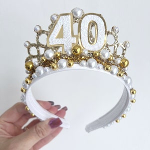 Geburtstag Tiara Krone, Glitzer Tiara, Alter Geburtstag Tiara auf einem Alice Band Stirnband, Party Requisiten, Mädchen Geschenke, Damen Geschenke