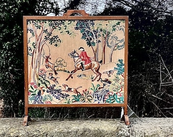 Antique English Wooden Fireside Screen Featuring Tapestry Regency Horse & Hounds Scene / Tally Ho! Huntsman / Georgian Style Fire Screen