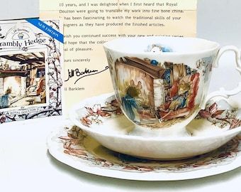 Rare 1985 BRAMBLY HEDGE “WINTER” Gift Set of Tea Cup, Saucer, Cake Plate with Signed Letter from Jill Barklem to Royal Doulton plus Booklet