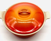 Vintage Vulcan Flame Orange Le CREUSET DUTCH OVEN 22cm in Superb Condition French Cast Iron Cookware Mid-century Kitchenalia
