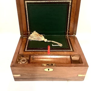 Antique English 19th Century Victorian Wood & Brass Inlay Lady’s Writing Box with Original Key / Victorian Travelling Correspondence Slope