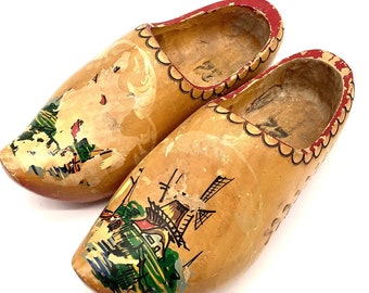 Vintage Pair of Small Wooden Dutch Clogs (European Size 22) / Great Display Prop / Shabby Chic Traditional Netherlands Footwear