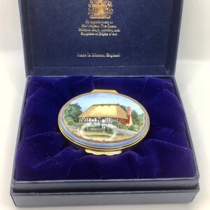 Vintage yet AS NEW! Halcyon Days Limited Edition “Clergy House” Patch Box, Romantic Ring Presentation Box, Bilston Pill Container