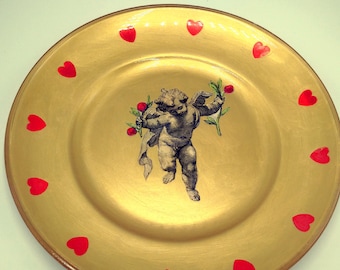 Love Your Pyrex! STUNNING DÉCOUPAGE PYREX Plate Featuring Cupid Surrounded by Hearts, One-of-a-kind Romantic Gift, Unique Collectible Pyrex