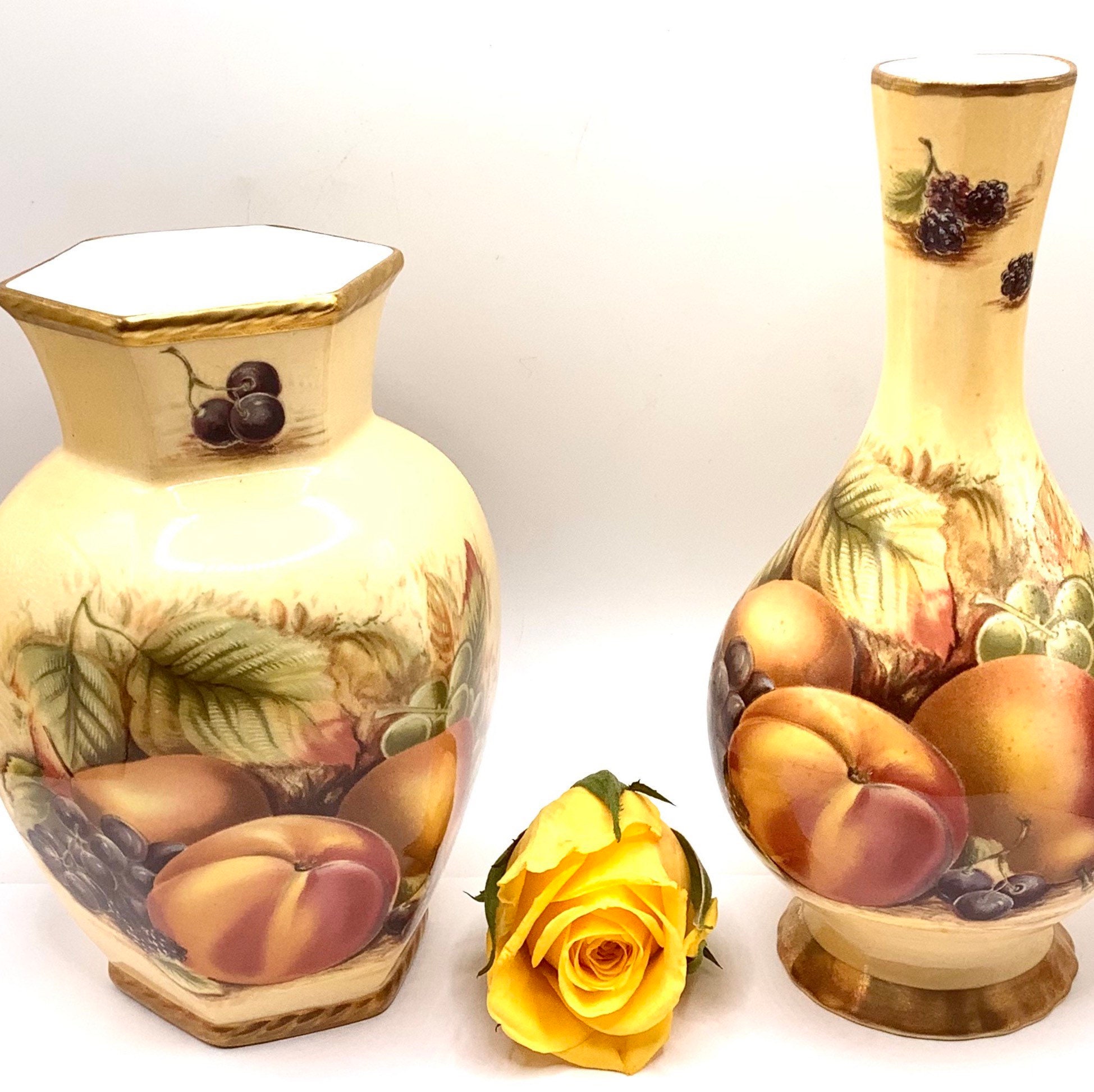 エインズレイ オーチャードゴールド フラワーベース 花瓶