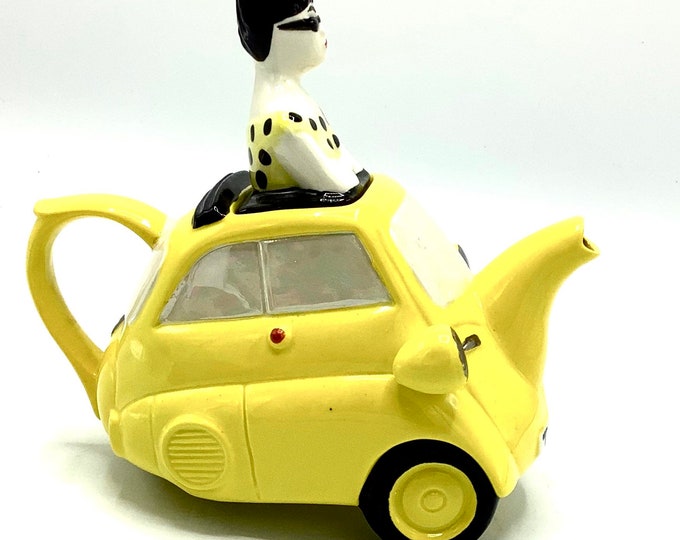 SWINESIDE TEAPOTTERY 3wheeled Car TEAPOT Handmade in England / Quirky