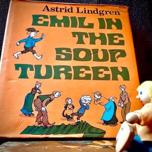 SÄLLSYNT FÖRSTA UPPLAGA Emil i soppterrinen: Astrid Lindgren // sällsynt bok från Pippi Långstrump-författaren // första upplagan berömd svensk bok bild 5