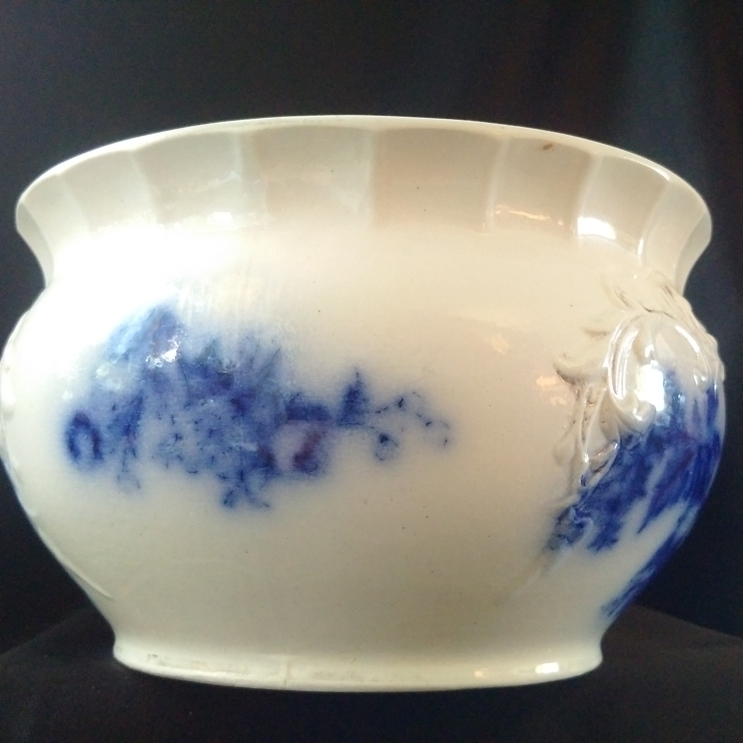 19th Century Flow Blue Porcelain Chamber Pot, Beautiful