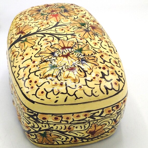 Fabulous PAPIER-MÂCHE STORAGE Box / Oval-shaped Dressing Table