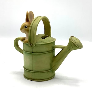 PERFEKT! PETER KANIN Vattenkanna Sparbössa tillverkad av Frederick Warne & Enesco / Beatrix Potter Figur Sparbössa / Vacker Barnkammardekoration