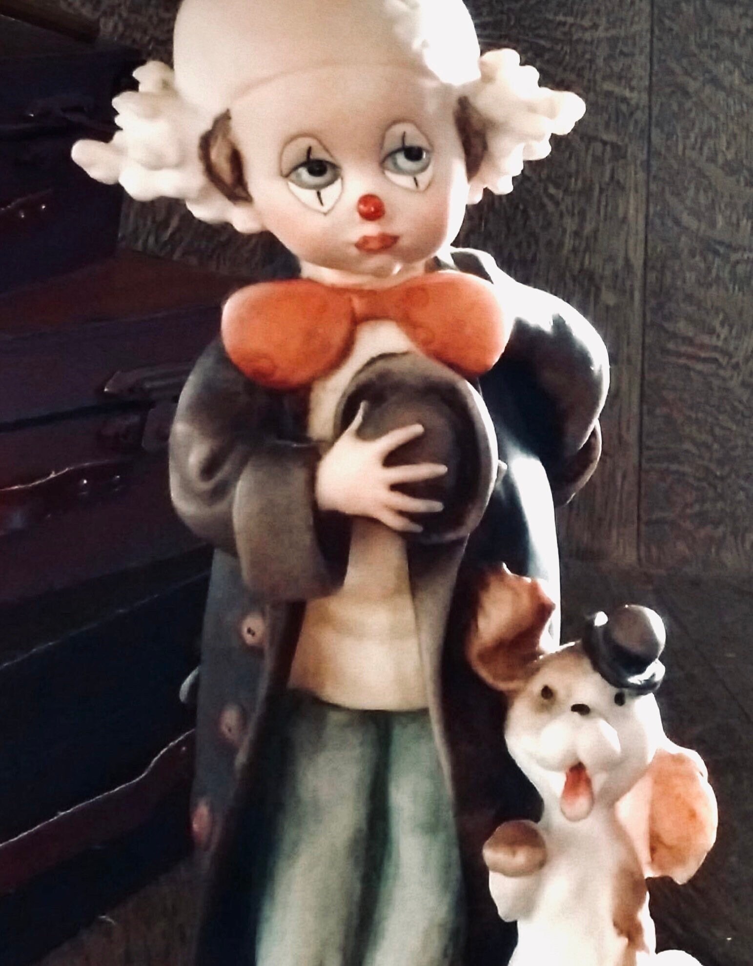 置物 g. Armani Giuseppe Armani DOG CHILDREN ARMANI 1984 Clown Figurine With Dog // Scarce in This Colourway G