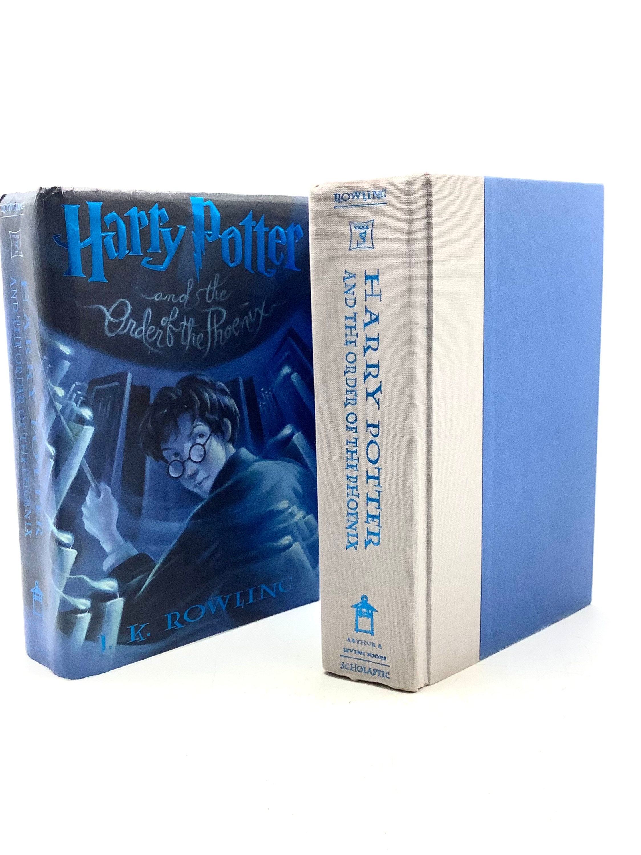 Juego de libros de Harry Potter 1 a 7 en baúl de juguete tipo cofre,  coleccionable, con adhesivos decorativos incluidos por Harry Potter