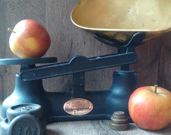 Antique English SALTER HOUSEHOLD SCALE No. 49 / Victorian Kitchen