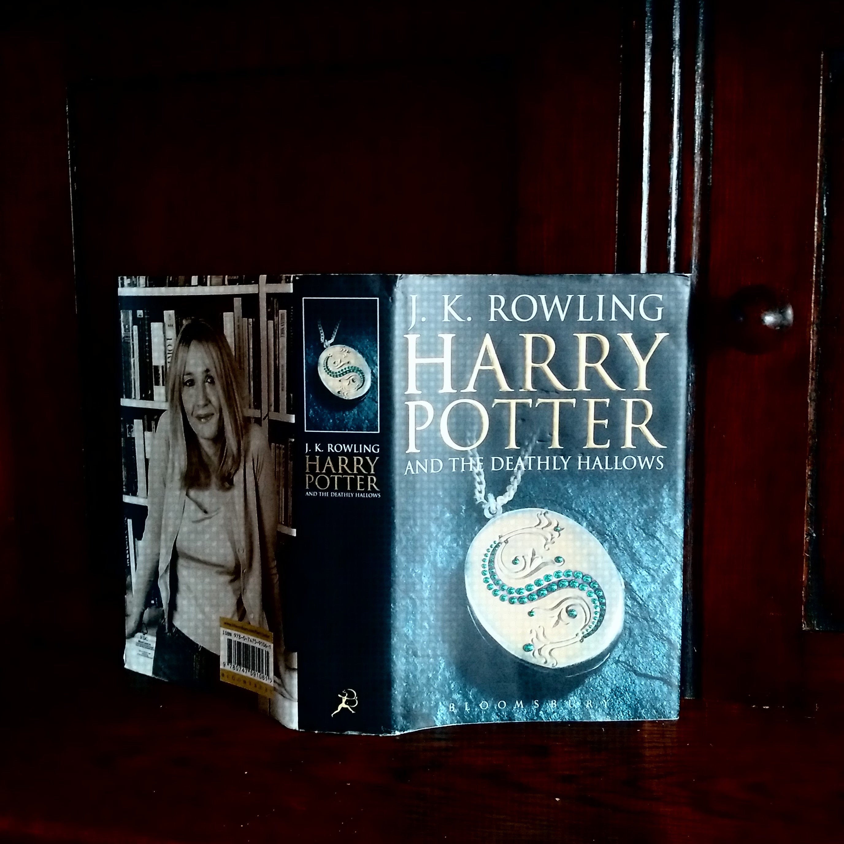 Juego de libros de Harry Potter 1 a 7 en baúl de juguete tipo cofre,  coleccionable, con adhesivos decorativos incluidos por Harry Potter