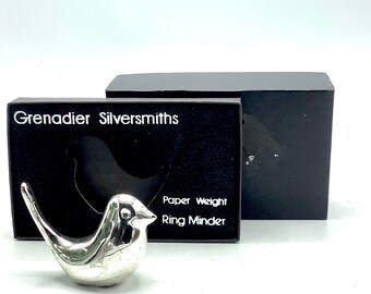 FREE SHIPPING WORLDWIDE! Silver-plated Bird Ring Holder or