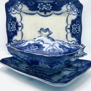 Impressive and Rare English 3-Piece Flow Blue Serving Set by Ford & Son / Staffordshire 19th century Tureen, Platter and Meat Plate image 4