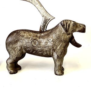 Antieke MECHANISCHE NOTENKRACHTHOND, Engelse gietijzeren eigenzinnige moeropener, fantastische staaf en mancave-accessoire, perfect cadeau voor dierenliefhebber
