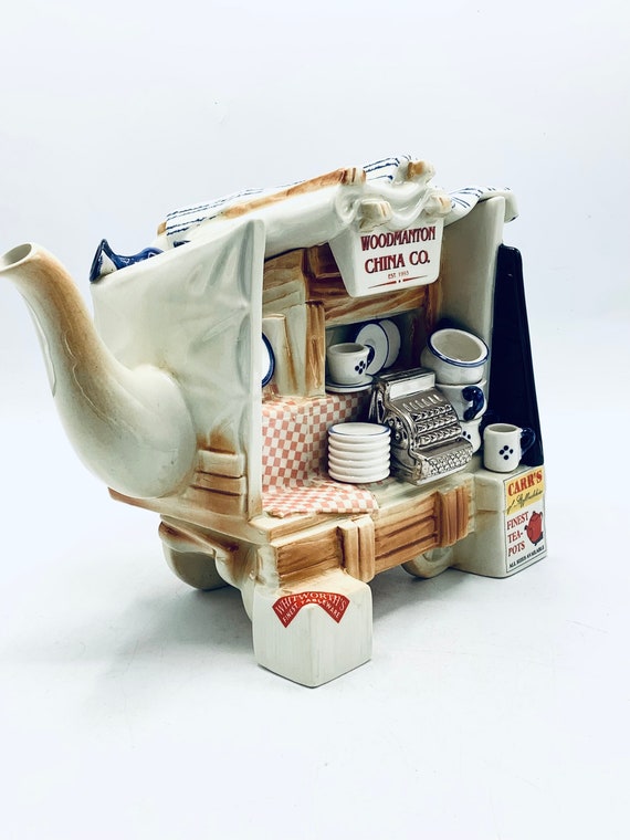 Large “WOODMANTON MARKET STALL” Teapot Made in England by Paul