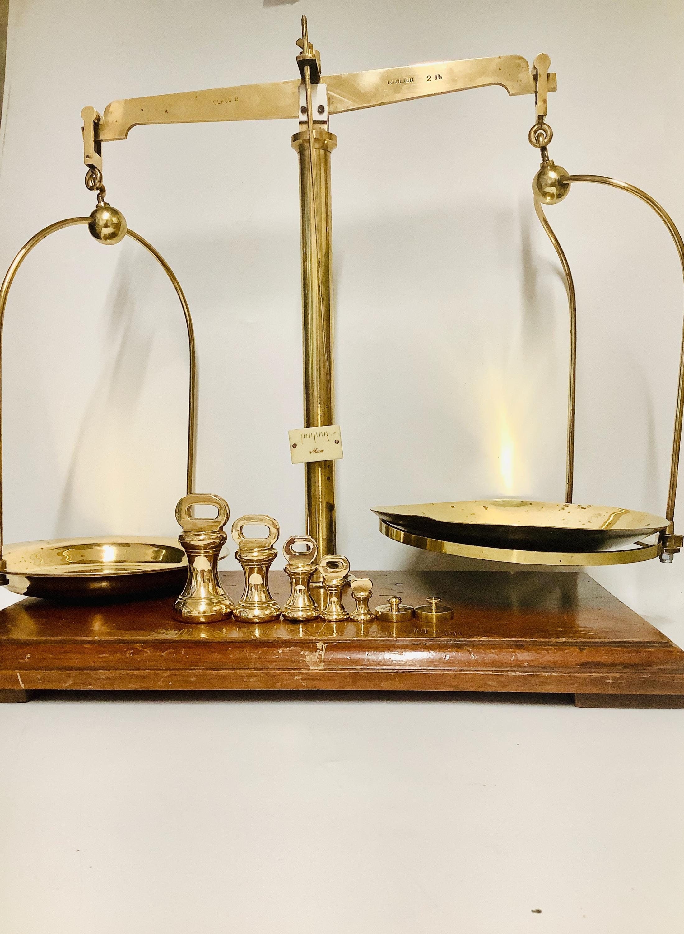 Ancienne Balance De Mesure En Laiton Vintage Avec Poids - À Assembler - Chaîne Cassée
