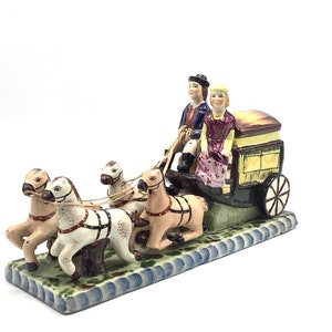 Seltene, wunderliche antike Staffordshire Keramik-Falle (Wagen), die von 4 Shire-Pferden gezogen wird / Mitte des 19.Jahrhunderts, englische Staffordshire-Ware
