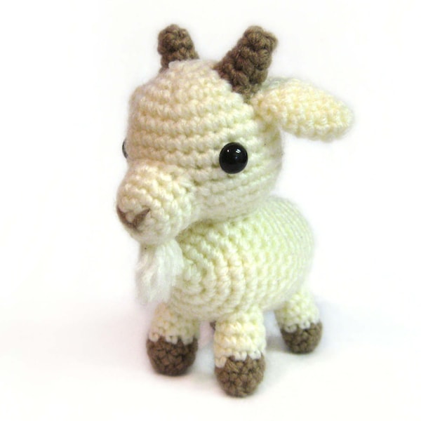 Crochet Amigurumi Cute White Billy Goat Stuffed Animal Plush Toy Handmade