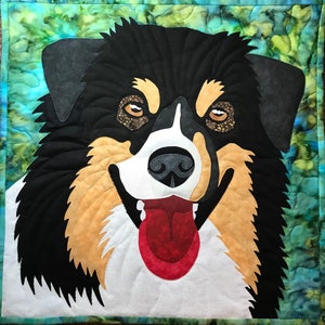 Australian Shepherd pattern to make an 18”x18” quilted wall hanging or pillow