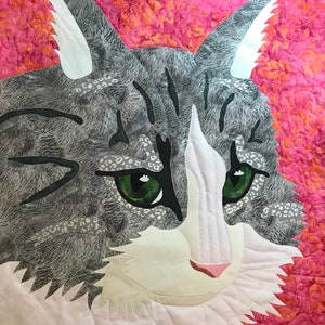 Green eyed Cat pattern to make 20&quot;x25&quot; wall hanging or  quilt center panel