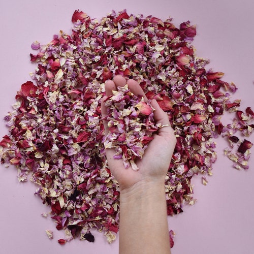 Rose Gold Biodegradable Wedding Confetti Natural Petals 1L Pink Flutter 